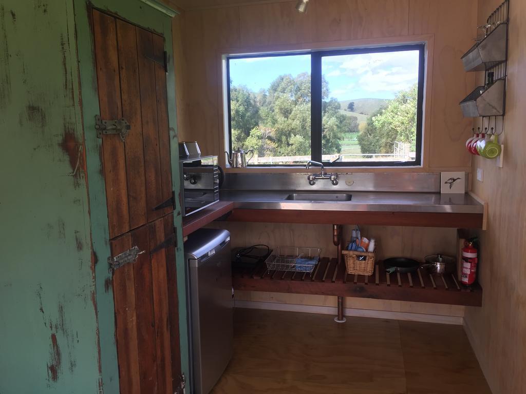 Fallow Hut Masterton Buitenkant foto